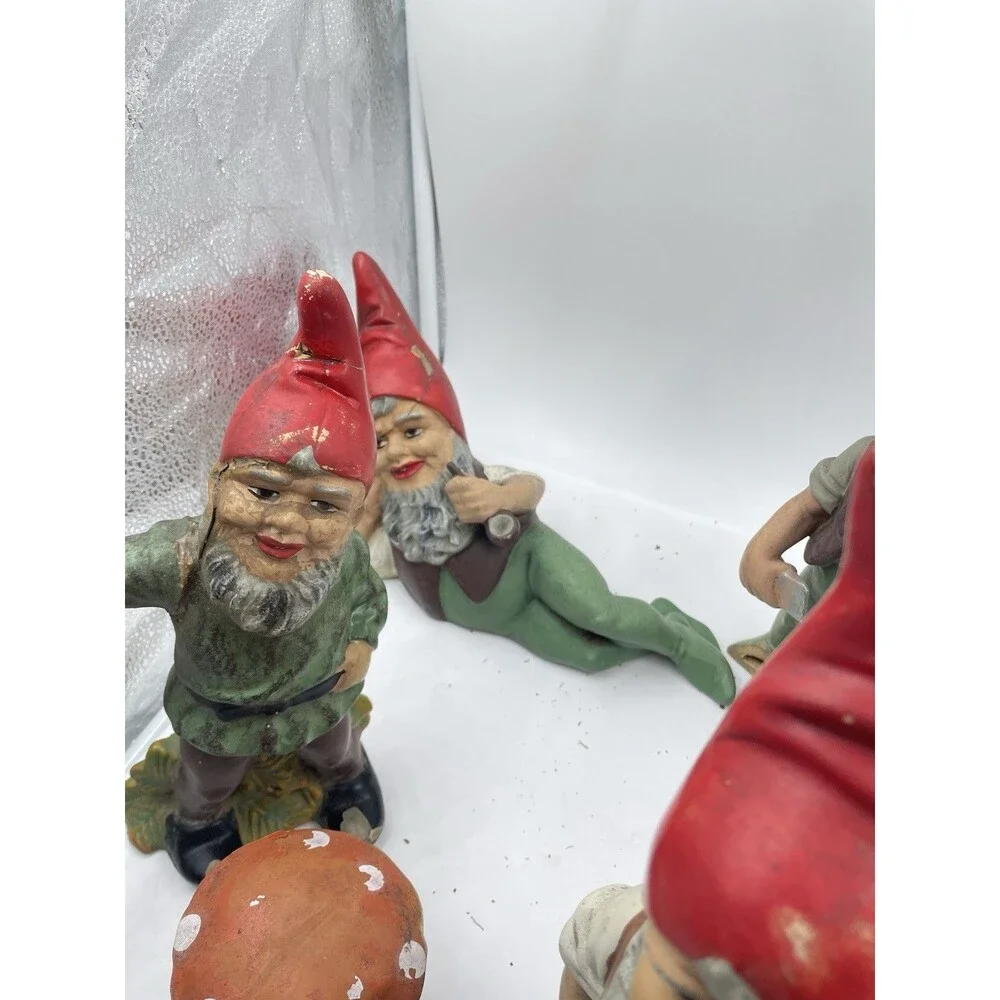 RARE Vintage Heissner West Germany Terracotta Garden Gnome Set of 4 + Mushroom